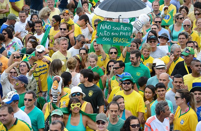 On March 13, 2016 more than a million Brazilians took to the street to protest massive corruption born out of the close relationship between the federal government and Brazilian companies including Petrobrás (the state-run oil company), the Four Sisters (the nation’s biggest construction companies), and other companies. Photo by Tânia Rêgo for Agência Brasil published under the Creative Commons Attribution 3.0 Brazil License