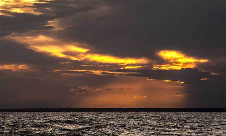 Sunset on the Tapajós River. Photo by Lilo Clareto / Repórter Brasil