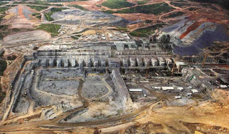 Brazil's Belo Monte dam under construction. Dozens of new dams are proposed for the Amazon. If approved, the new constitutional amendment would fast track them and not allow for many currently existing environmental protections. Photo courtesy of Lalo de Almeida/Folhapress