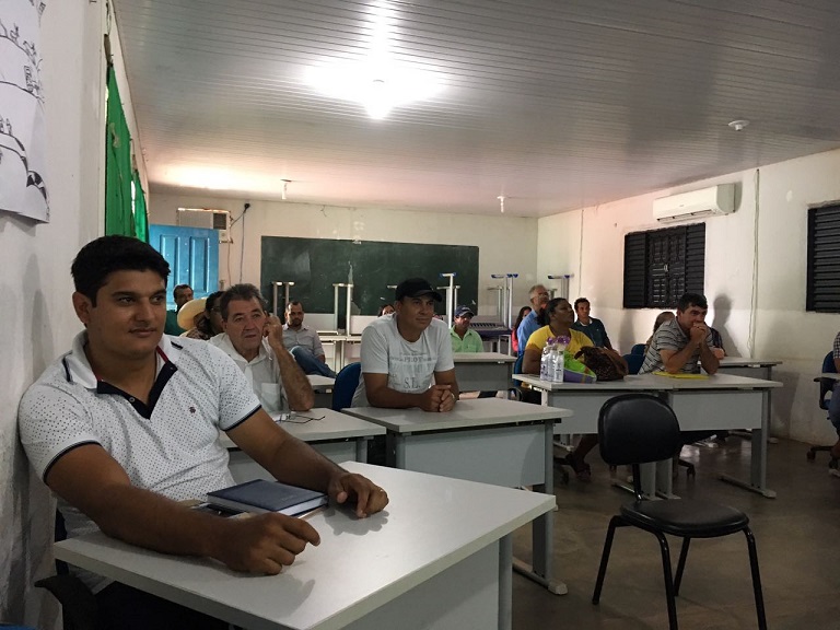A file photo of a multi-stakeholder meeting in Confresa, Mato Grosso, Brazil, held as part of Earth Innovation Institute's efforts to establish jurisdictional certification in the state of Mato Grosso. Photo by Joyce Brandao